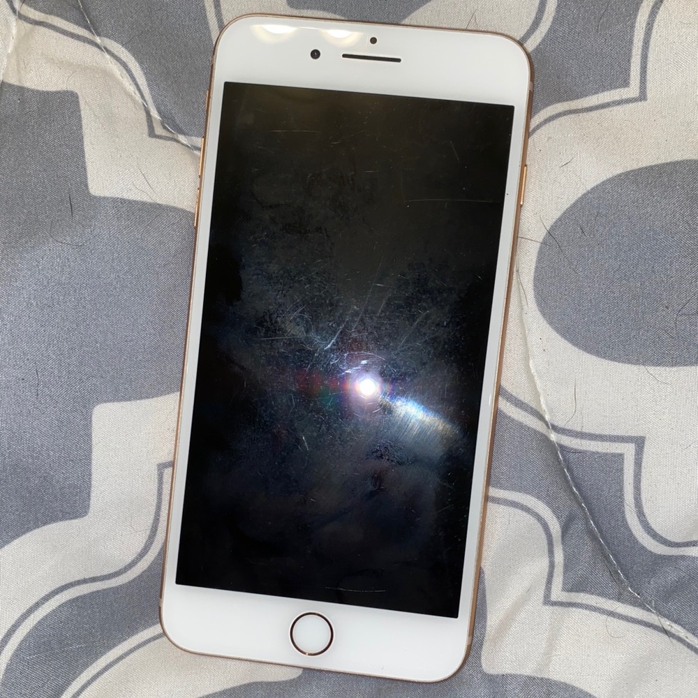 iPhone 8 Plus